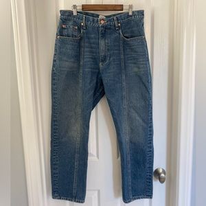 Esby Apparel Lindsey jean size 33 decade wash EUC fits like a 32